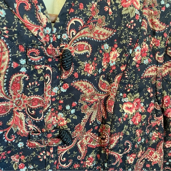 Vintage Quilted Tapestry Structured Jacket With Button Closure Size Small - Picture 9 of 15